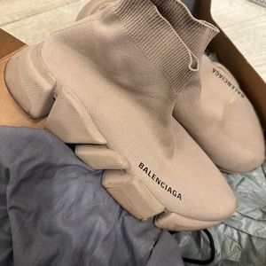 Balenciaga knit sneakers size 38